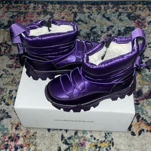 Purple snow boots